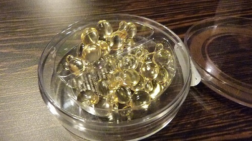 Tốn chục triệu đi spa cũng chẳng bằng mua 1 vỉ vitamin E về làm theo cách này, cả Tết xinh đẹp chẳng cần trang điểm