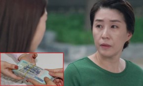 Cứ mỗi lần tôi định ly hôn chồng liệt là mẹ chồng lại cho tôi nửa tỷ, sau 3 lần bà đồng ý cho tôi ra khỏi nhà và sự thật phía sau