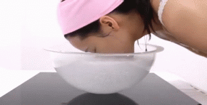 Cho nước có ga ra chậu rồi ngâm mặt trong 10 giây, điều kì diệu xảy ra với làn da