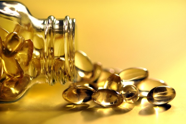 Cắt 2 viên Vitamin E trộn với thứ này đắp lên da mặt, da sẽ trắng bóc chỉ sau 1 lần dùng duy nhất