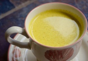 Uống nước này trước khi ngủ da đen bao nhiêu cũng trở nên trắng bóc