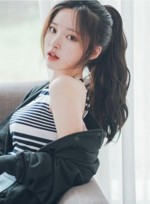 Những kiểu tóc đơn giản mà con gái cứ để là xinh đẹp bội phần