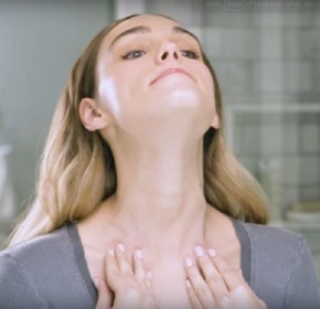 Trẻ hơn 10 tuổi với 4 động tác yoga siêu đơn giản cho cơ mặt