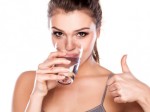 Chỉ cần 1 phút uống nước này buổi tối trước khi ngủ, U50 da cũng đẹp như gái 18