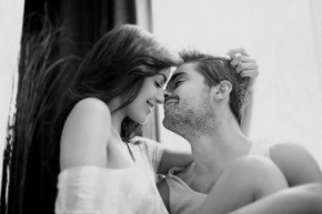 Phụ nữ làm được điều này, chắc chắn bạn sẽ ‘điều khiển’ được 1 người đàn ông