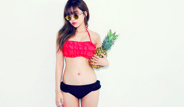 Những nét cuốn hút khó chối từ của những nàng ngực nhỏ