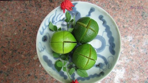 Tắm 1 lần bằng nước cốt chanh, da trắng cả đời không bao giờ lo bắt nắng, đen trở lại