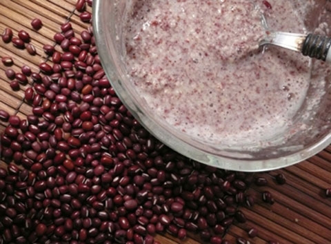 Da trắng mịn với hỗn hợp cám gạo, bột đậu đỏ