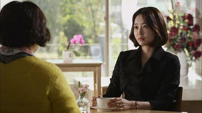 Nghĩ mẹ chồng hào phóng cho nhiều vàng cưới, rồi sốc nặng khi hôm sau bà đòi lại chiếc nhẫn còn phán câu này...