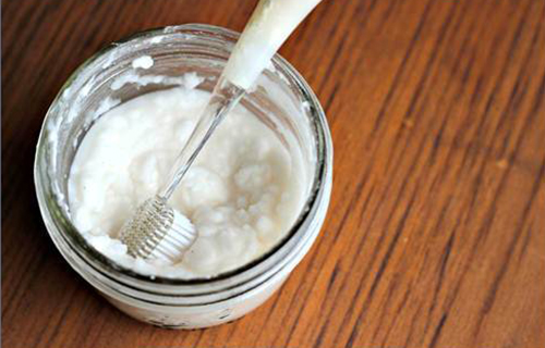 Bốn cách khiến cao răng cứng như đá bong ra từng mảng, hôi miệng thâm niên một cách hiệu quả