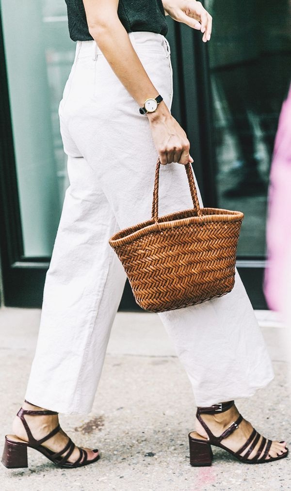 Túi cói - món đồ mọi cô nàng đều &rsquo;thèm khát&rsquo; trong mùa hè