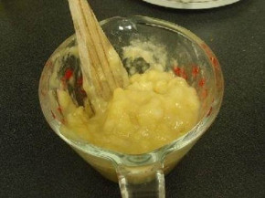 Lấy vỏ chuối đắp lên da theo cách này, mụn chi chít như “nở hoa” cũng biến mất không còn 1 nốt sau 3 ngày