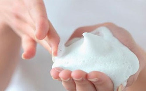 Dùng thứ này để rửa mỗi ngày, vùng kín thâm đen trở nên hồng hào và không còn viêm ngứa