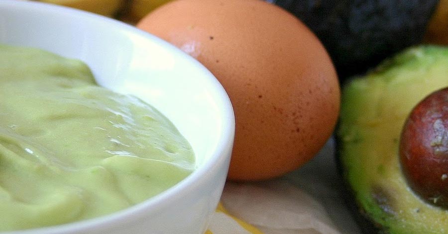 Bí quyết làm trắng mịn da siêu nhanh, đơn giản bằng mặt nạ bơ