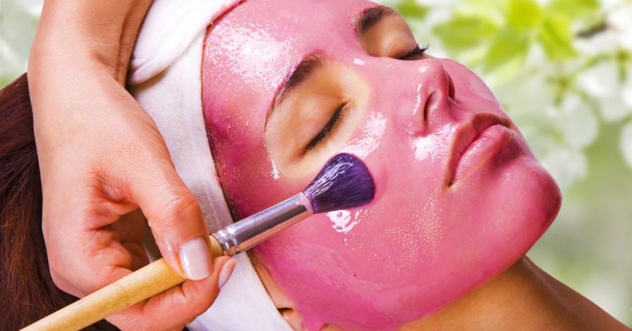 Chỉ với 1 củ dền, da đen bẩm sinh cũng biến thành trắng mịn cực nhanh