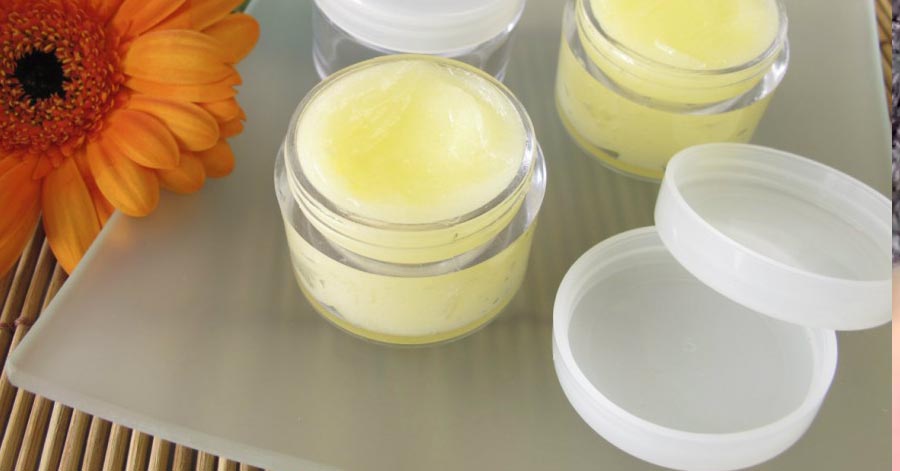 Tự làm son môi bằng dầu dừa siêu đẹp, không lo chì, chẳng sợ thâm môi