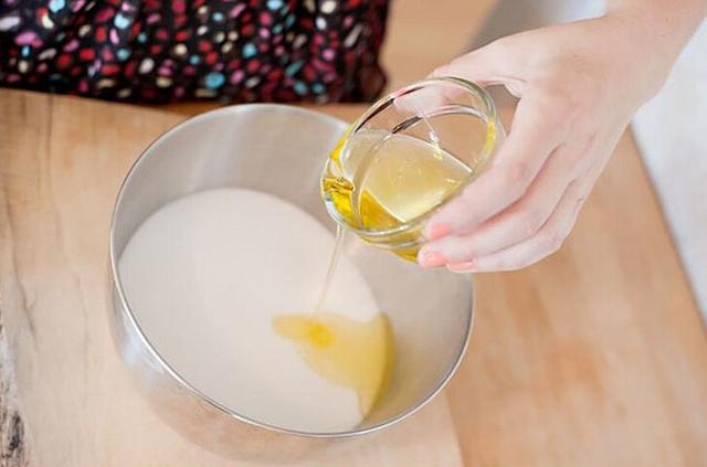 Chỉ 1 hũ sữa chua bạn đã có ngay nguyên liệu làm đẹp "toàn năng" cho da