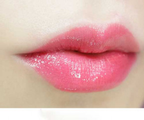 5 điều chị em cần biết nếu muốn son lên chuẩn màu