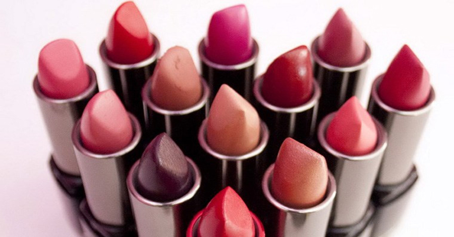 Cứ tưởng chì trong son nhưng đây mới chính là thủ phạm khiến môi thâm xì, kém tươi tắn