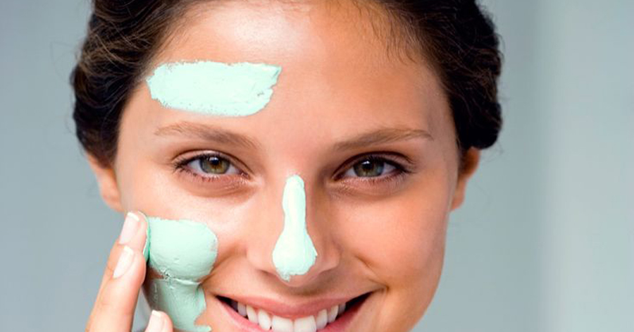 Khám phá công dụng lột sạch mụn đầu đen trong tích tắc chỉ bằng 1 chiếc bàn chải đánh răng cũ