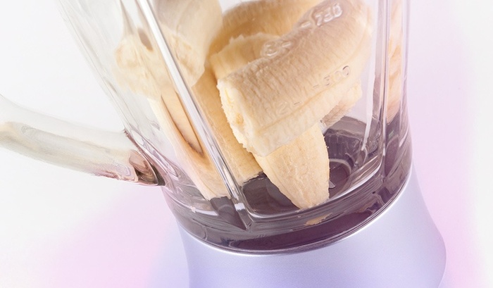 Mái tóc xơ rối, hư tổn bỗng đẹp mượt mà đến không tin nổi nhờ chuối chín