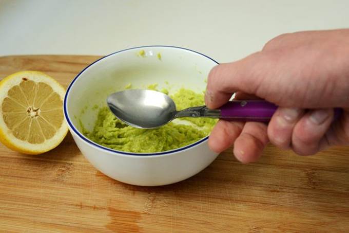 Ba cách trị các vết thâm do mụn để lại khiến làn da trắng mịn