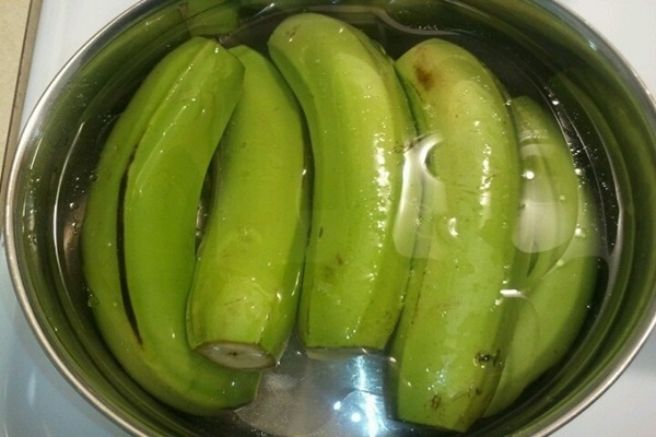 Giảm liền 5kg chỉ trong 7 ngày nhờ ăn chuối xanh luộc