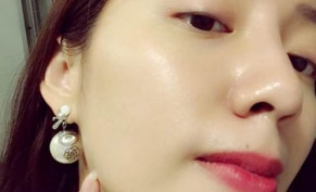 Thoa 3 giọt này lên mặt mỗi tối, da ngăm đen, chi chít thâm mụn cũng trắng lên hồng hào lại trẻ ra cả chục tuổi