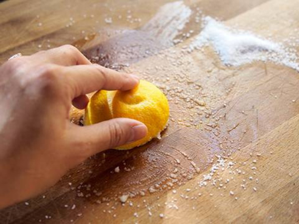 Nước súc miệng “thần kì” giúp răng trắng sáng sau 2 phút