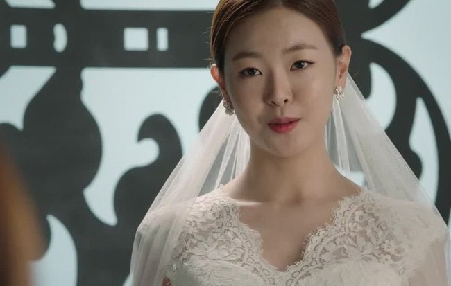 Lời bộc bạch đẫm nước mắt của chú rể giữa tiệc cưới khiến đôi bên gia đình ngã ngửa