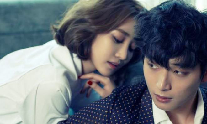 Chồng điên cuồng tìm vợ sau phút chơi bời với cô thư ký