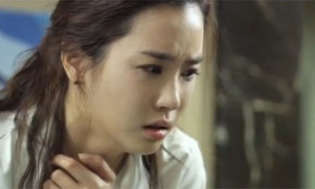 Chết lặng khi lộn trái quần chồng đem giặt sau khi anh sang thăm hàng xóm về