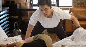 Nửa đêm, tôi giật mình tỉnh giấc nghe chồng thì thầm: ‘Anh muốn ngắm cái bụng chảy sệ của em’