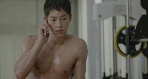 Tân hôn xong, chồng cười khẩy rút điện thoại ra làm chuyện ghê tởm với “vợ trinh”