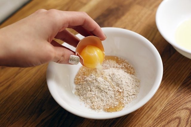 Ba ngày dùng hỗn hợp này, lỗ chân lông to đến mấy cũng se khít, da láng mịn tức thì