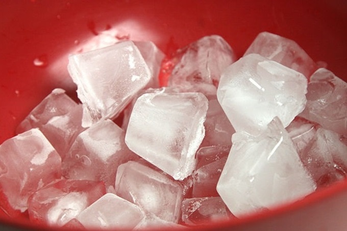 Chỉ uống nước đá thôi cũng giảm một mạch 10kg mà chẳng cần tốn sức tập gym