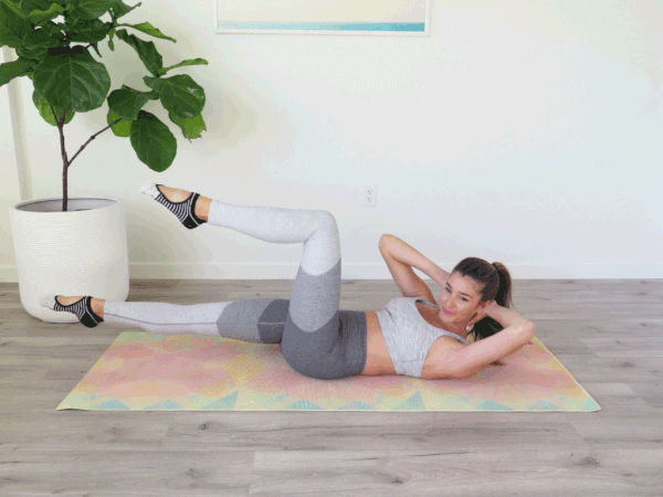 Chỉ với 5 động tác pilates giúp bạn sở hữu vòng eo thon gọn chỉ sau vài tuần