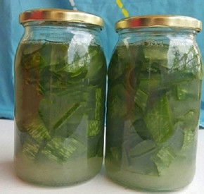 Xịt nước này lên da, cả ngày trắng mịn, mềm mại như em bé lại hết sạch mụn