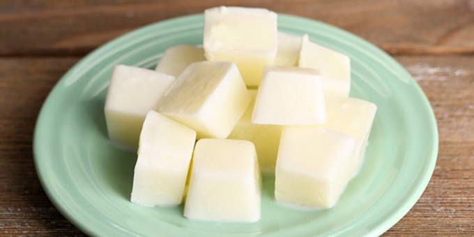 Cho khoai tây vào đông đá để chườm lên da, tàn nhang hay nám cả 20 năm cũng “một đi không trở lại” trắng mịn không tỳ vết