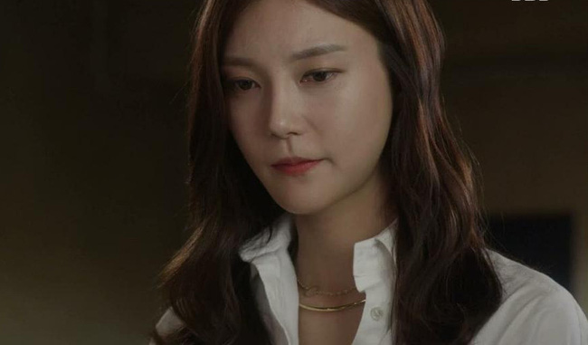 Đòn trừng phạt dành cho gã chồng dùng mưu kế bẩn để tiện bề ngoại tình với cô hàng xóm