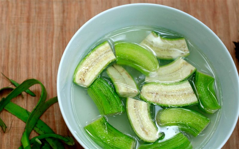 3 công thức từ 1 quả chuối xanh trị sạch nám, tàn nhang "đỉnh của đỉnh"