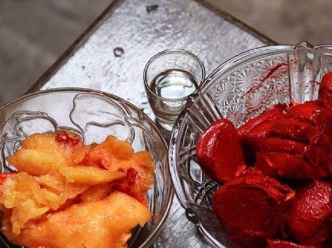 Đẹp hơn mỗi ngày bằng dầu gấc tại nhà chỉ với 2 nguyên liệu!