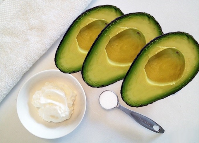 Phái đẹp điên đảo với 4 cách “hồi sinh” làn da đen chỉ bằng 1 hũ sữa chua giá 5 ngàn đồng