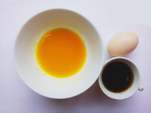 Cứ lấy quả trứng gà để thoa theo cách này, hàng lông mày thưa thớt cũng dày, rậm ngay tức khắc