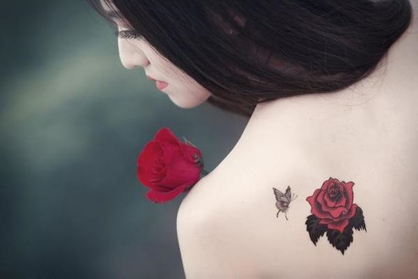 Đàn bà "chết" tâm sẽ có 4 biểu hiện này