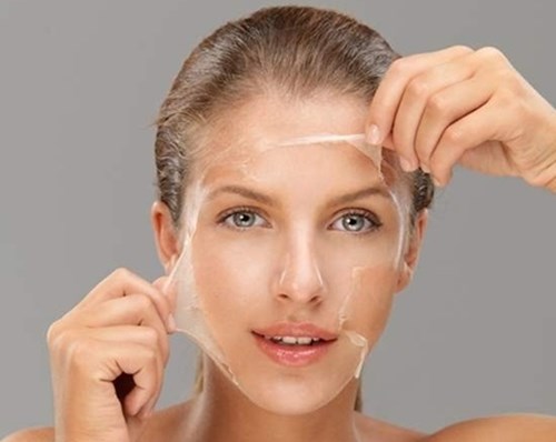 Chỉ sau đúng 1 đêm da trắng bóc hồng hào trẻ ra cả 10 tuổi nhờ đắp mặt nạ này