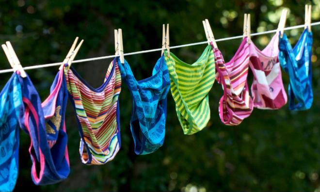 Tránh các bệnh nguy hiểm thậm chí vô sinh thì dừng ngay những sai lầm khi giặt đồ lót này