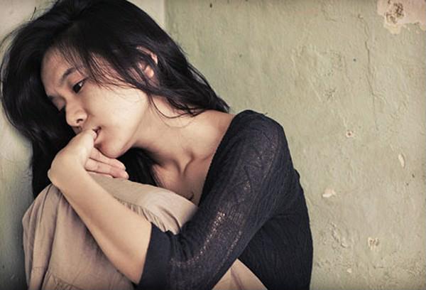 Đàn bà à, tiếc làm gì hạng đàn ông so sánh tình nghĩa trăm năm với tình dục vài giờ