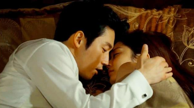 Đêm động phòng của… gái ngoan!