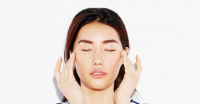 8 động tác xoa mặt mỗi sáng giúp xua tan mọi bệnh tật